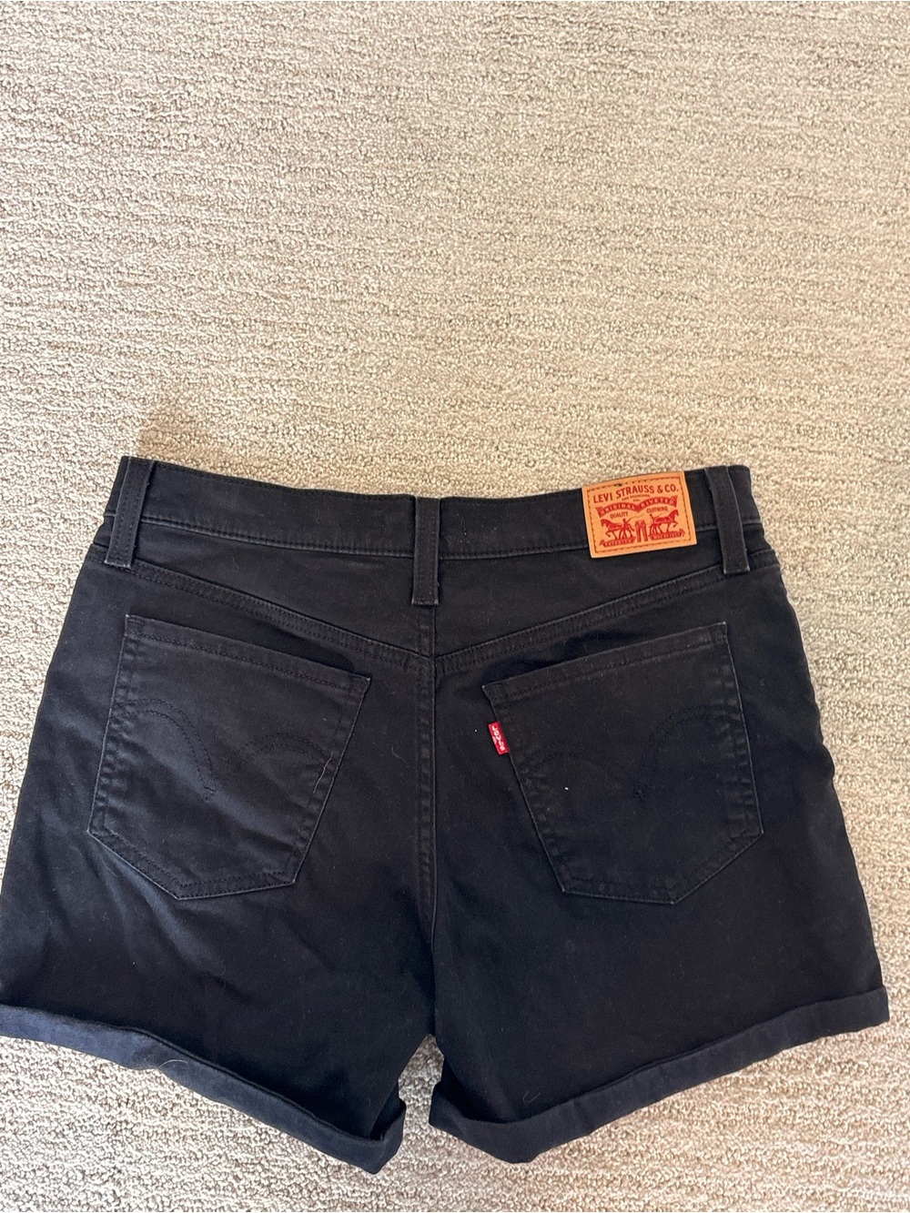 Levi Classic Black Denim Shorts - Black - Picture 4 of 4